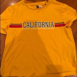 Super cute cropped California top